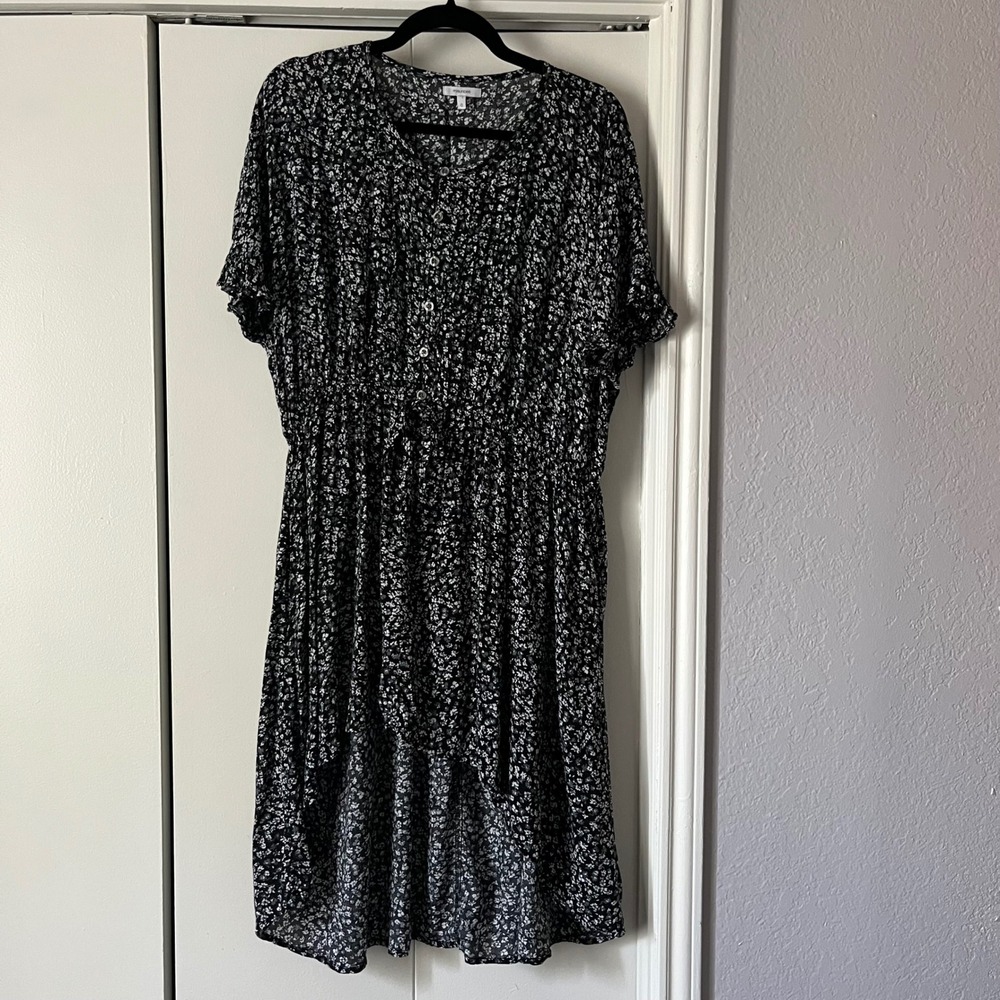Maurices Floral Midi Dress Short Sleeve Button Front Casual Black‎ Size 0